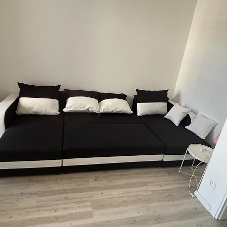 公寓 3-room In The Center 尼特拉