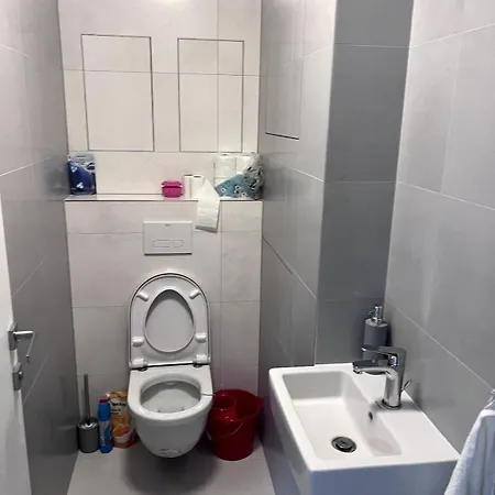 アパート 3-room In The Center *